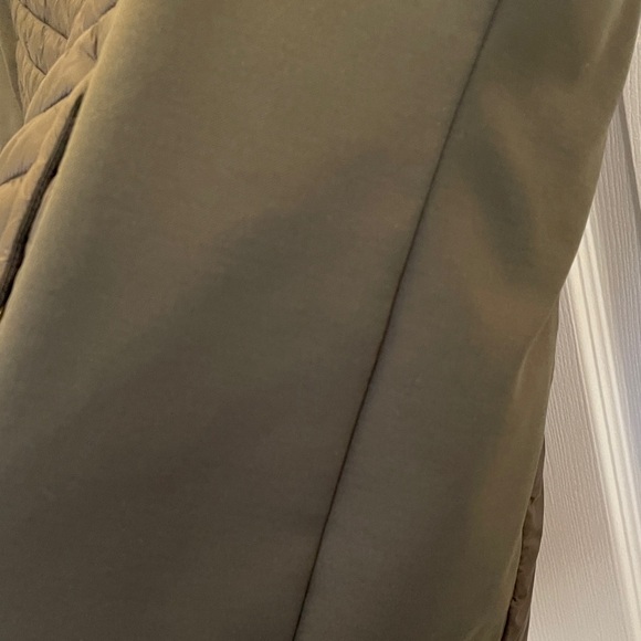 Michael Kors Women's Olive Green Quilted Vest - Picture 6 of 8